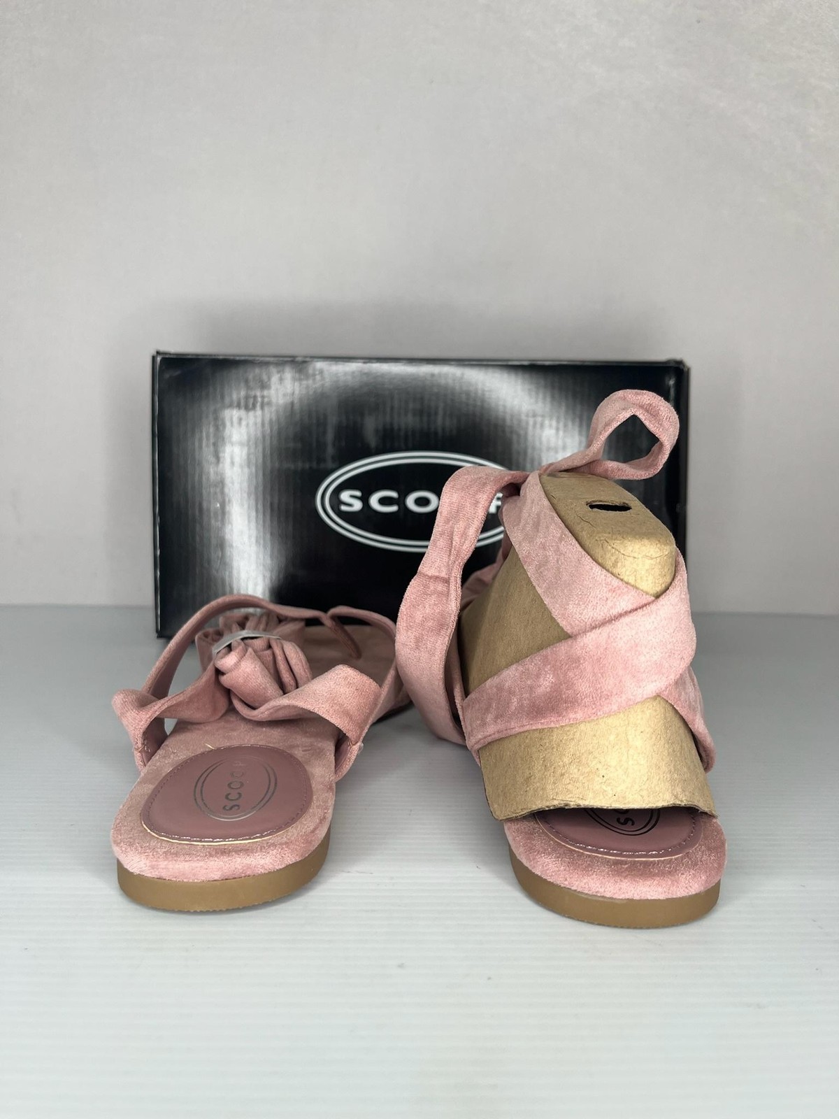 Scoop Sandals Womens Size 11 Pink Wrap Flip Flop Faux Suede Ankle Wrap NEW Box