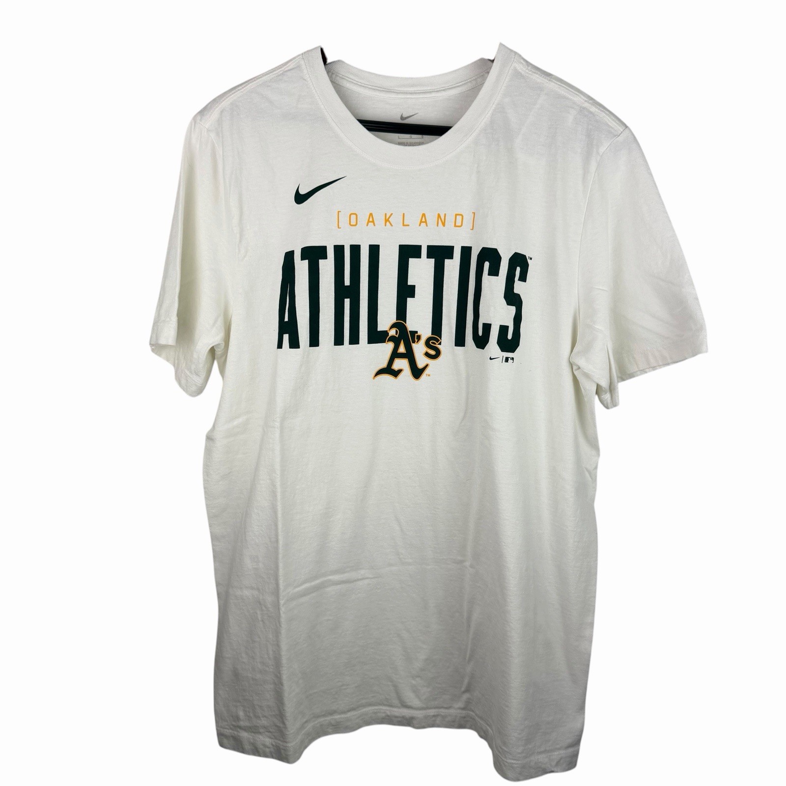 Nike Size Large White Oakland Athletics Graphic Tee Shirt New Baseball MLB
