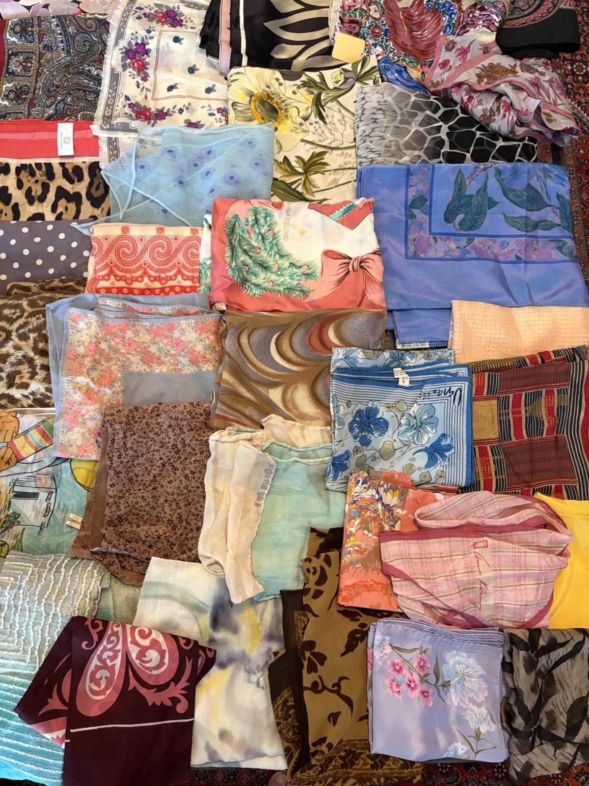 Vintage Lot Of 33 Scarves Silk And Acetate See Description For Designers