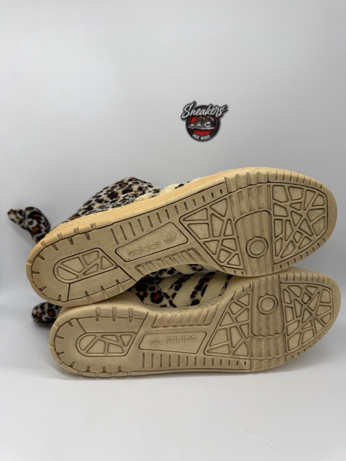 Adidas x Jeremy Scott Leopard Cheetah Animal Tail Wings Bear Mens V24536 Size 12