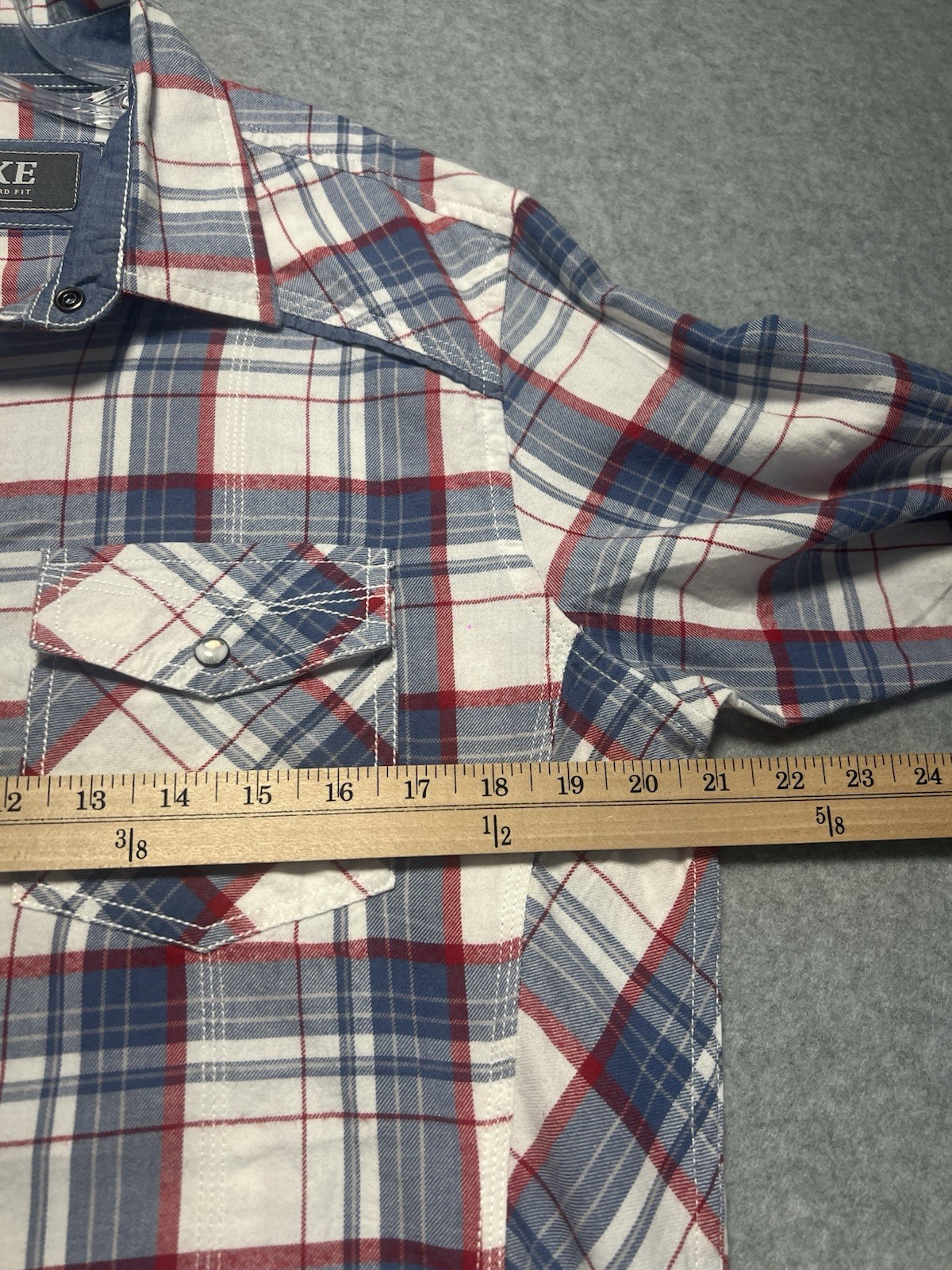 BKE Buckle Shirt Snap Button Size M Blue White Plaid Western Long Sleeve