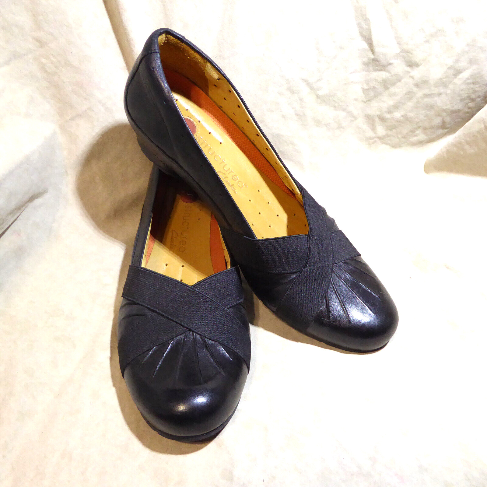 🥿 Clarks Unstructured Hidden Heel Slip-Ons sz 9.5 N Black Leather; Cross Staps