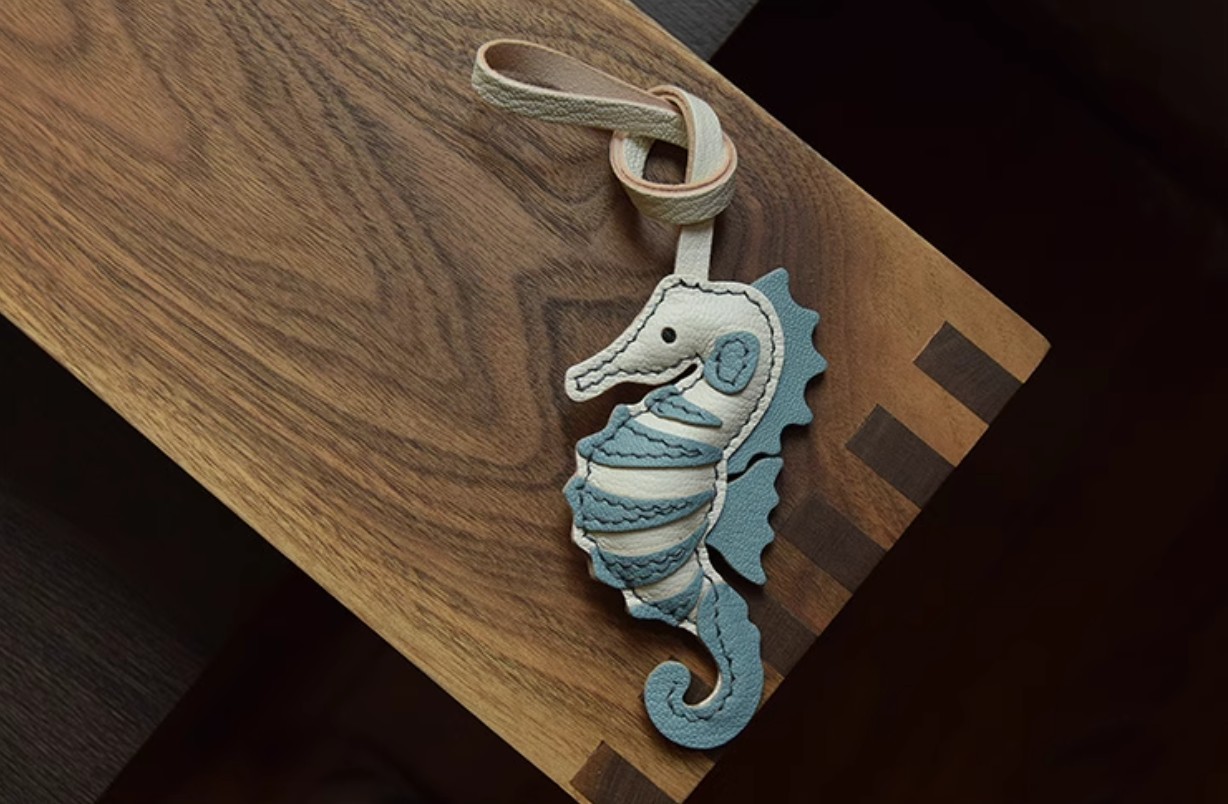 Real Leather Seahorse Bag Charm Handmade KeyChain Key Ring Handbag Accessories