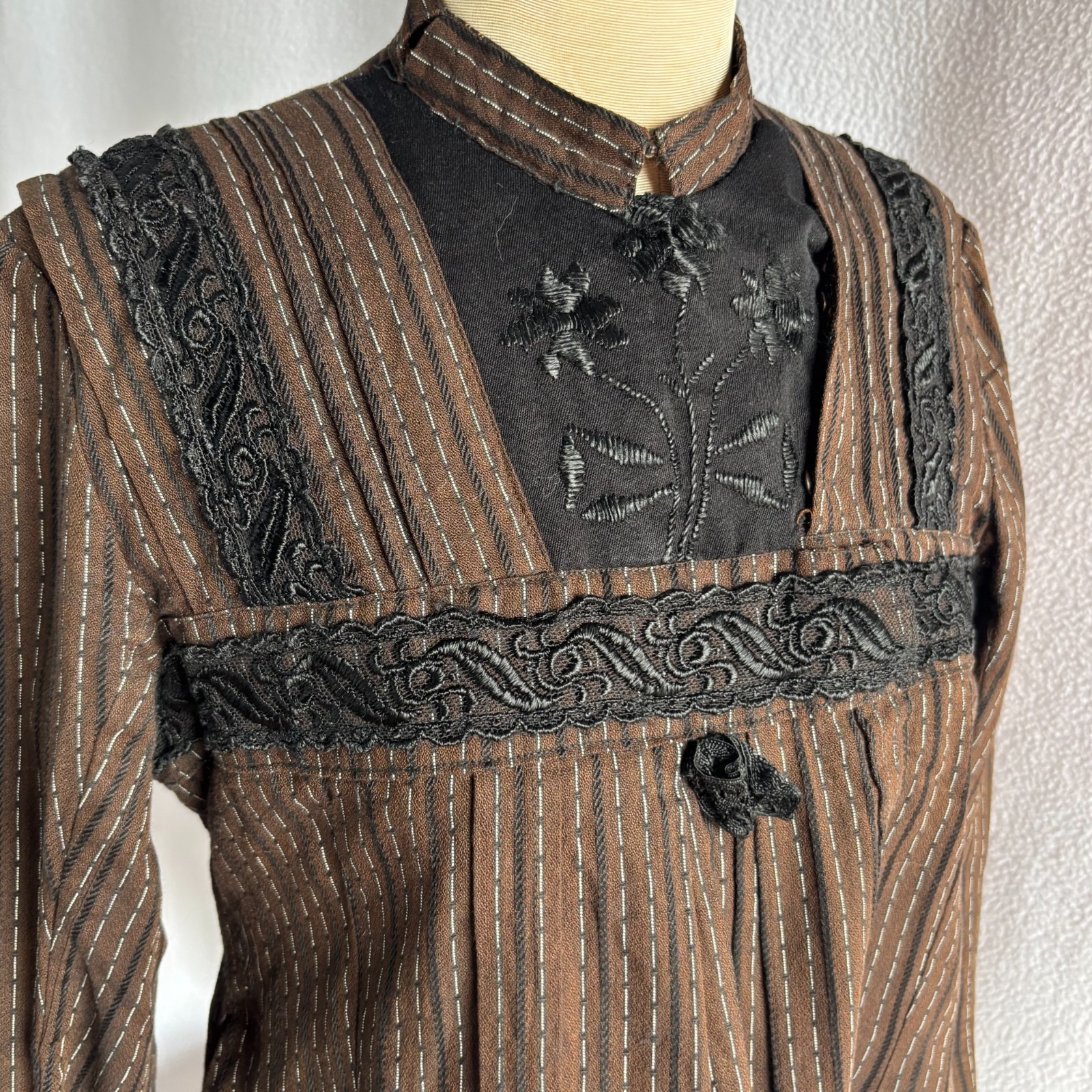 Vintage Hungarian Flared Boho Traditional Folk Blouse