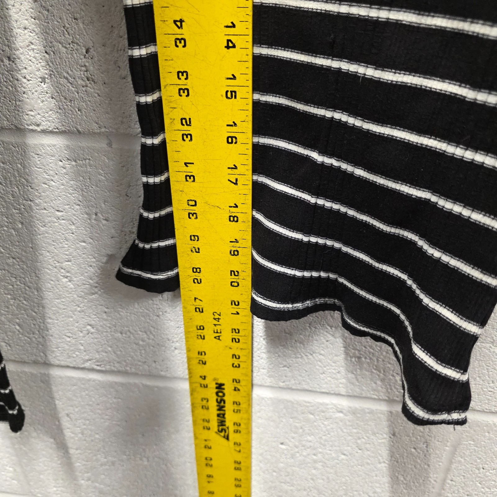 Perfectwhitetee Perfect White Tee Lauryn Shirt Striped knit black white XS