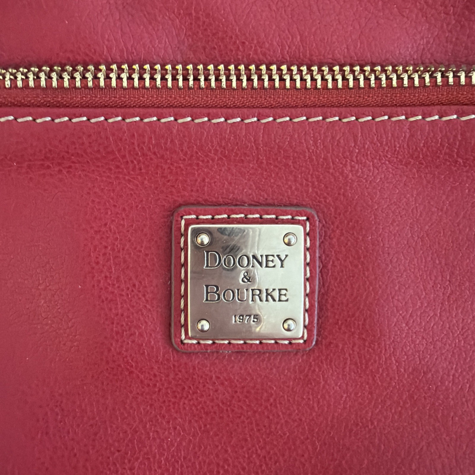 DOONEY BOURKE RECTANGULAR SHOULDER HANDBAG RED LEATHER 9″ L X 9.1″ T *
