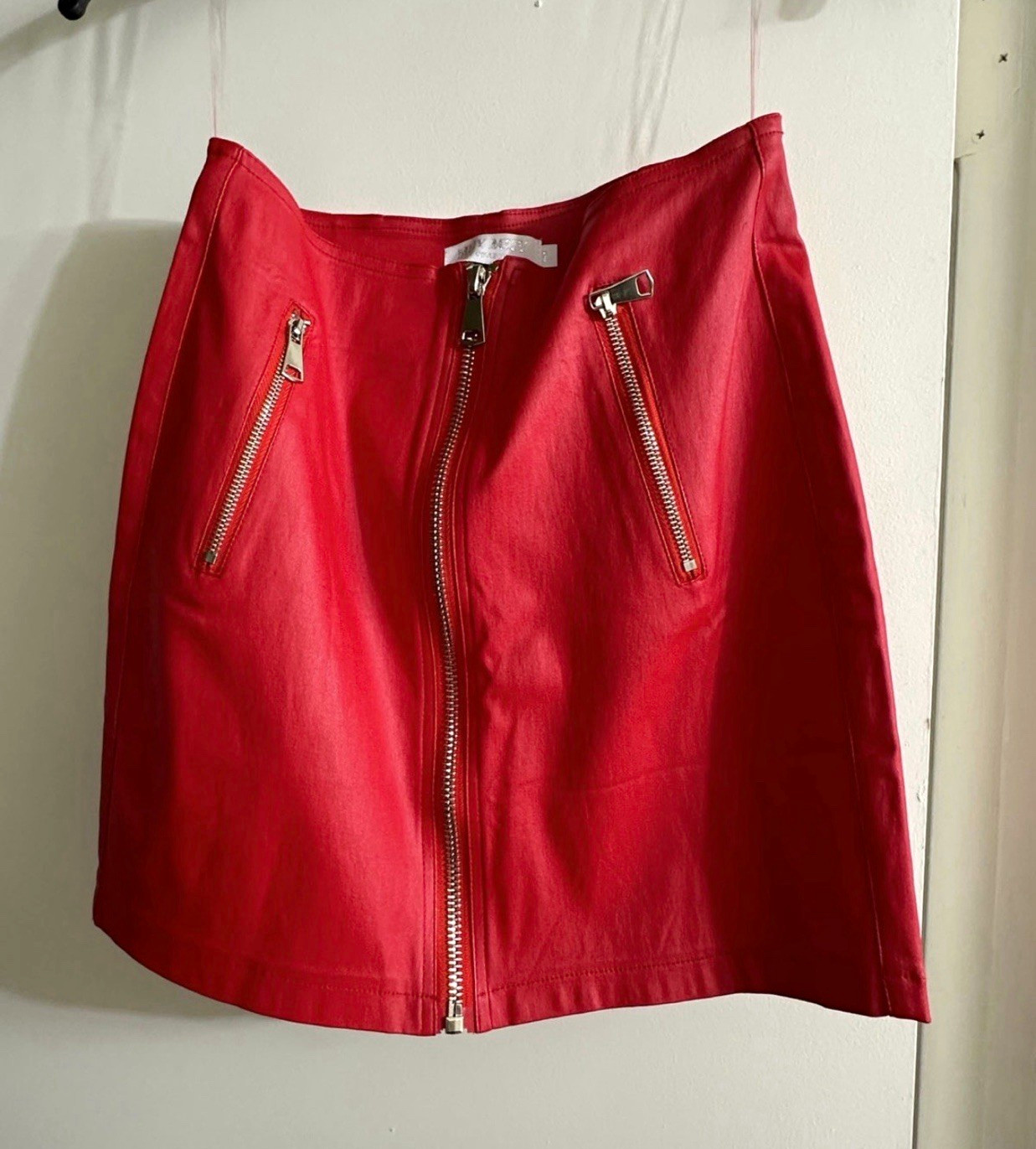 Wilsons Leather Women’s Red Solid Mini Skirt Zip Closure Zipper Accents L