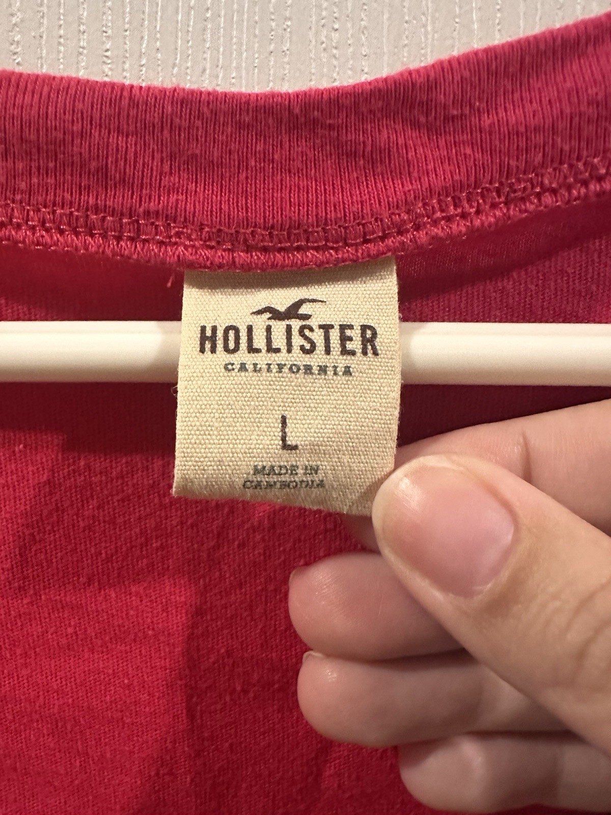 Hollister Pink V-Neck Short Sleeve Graphic Logo T-Shirt Womens Size L