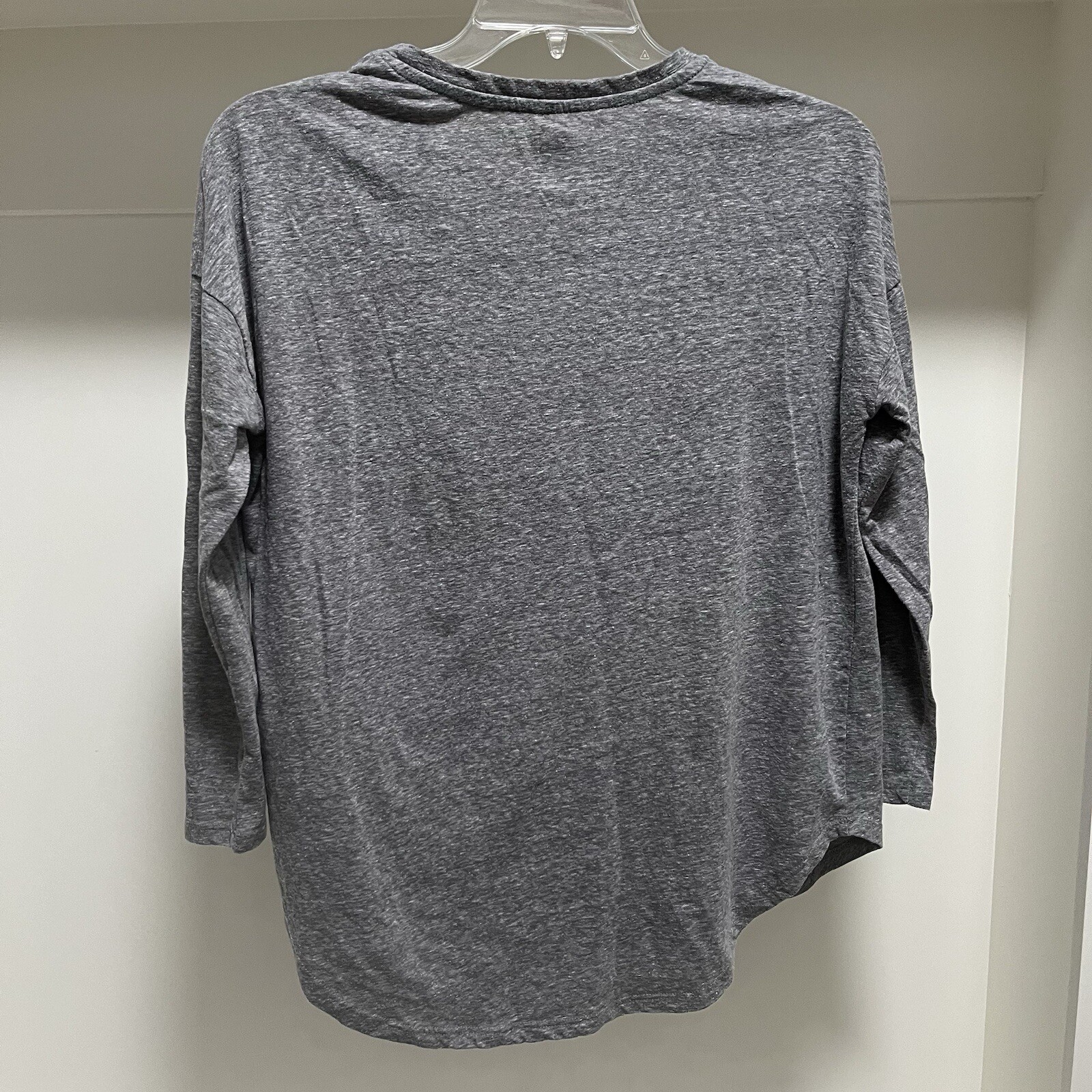 San Antonio Spurs T Shirt Womens Size M Gray Long Sleeve NBA
