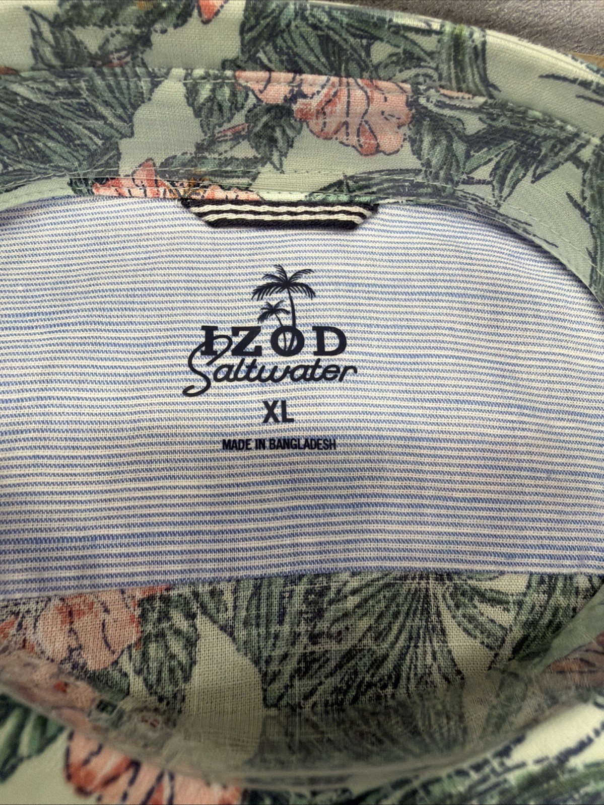 Men’s Size XL, IZOD Saltwater Short Sleeve Dress Shirt, Green, Floral , New
