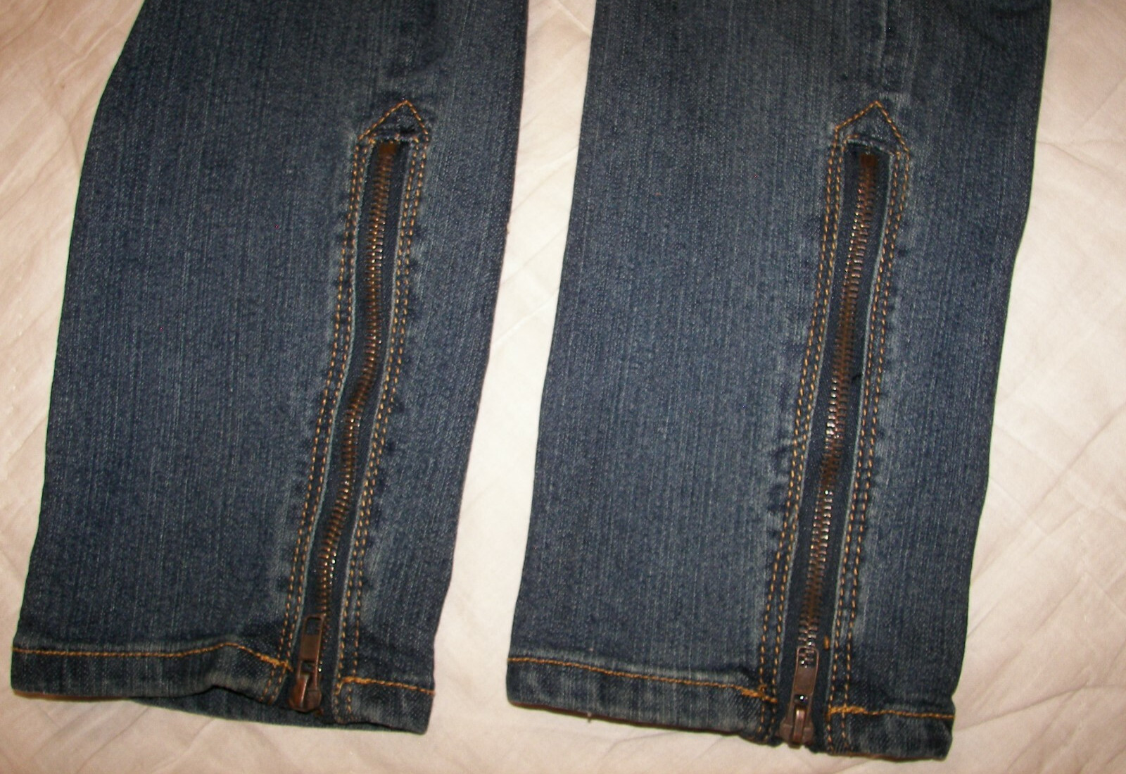 Almost Famous Distressed Destroyed Stretch Jeans – Jrs. 11