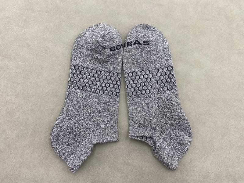4 Pairs Gray Bombas Men’s Solids Cushion Ankle Socks Classic Size L