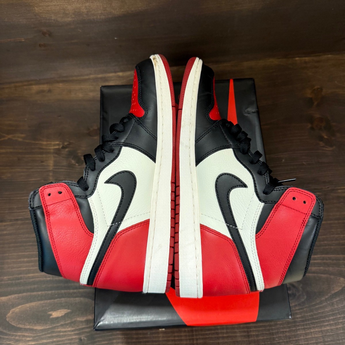 Jordan 1 Retro High Bred Toe (Pre-Owned) – 555088-610-10-PO-2 – (Mode… Size 10