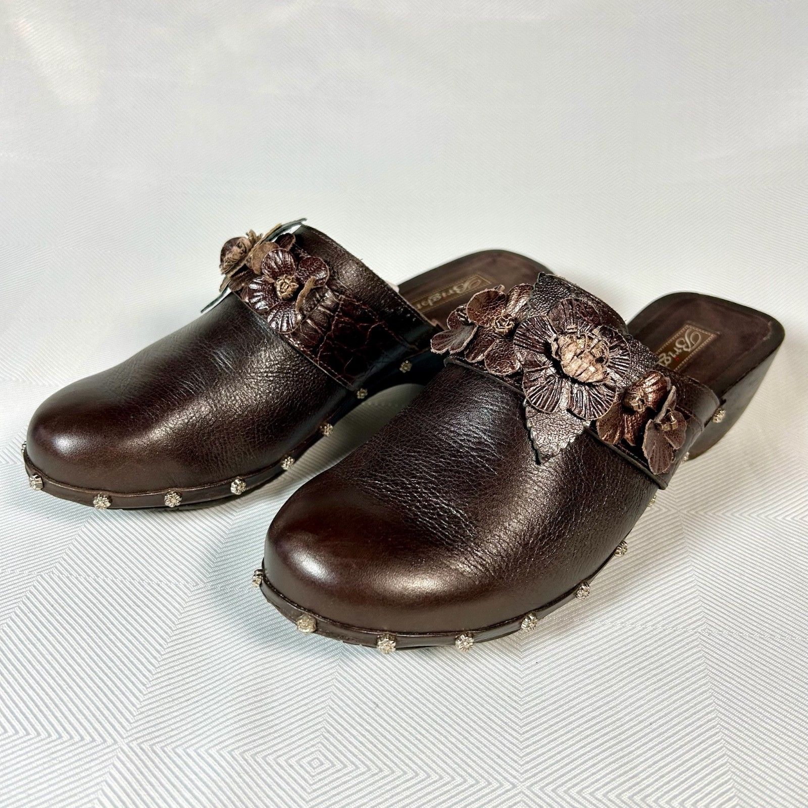 Brighton Dutch Clogs US 8.5 EU 39 Leather Mules Studded 3D Flower Brown READ