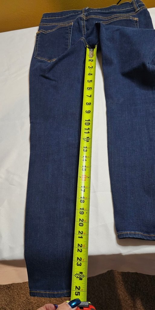 Gap 1969 Legging Jean in Dark Wash