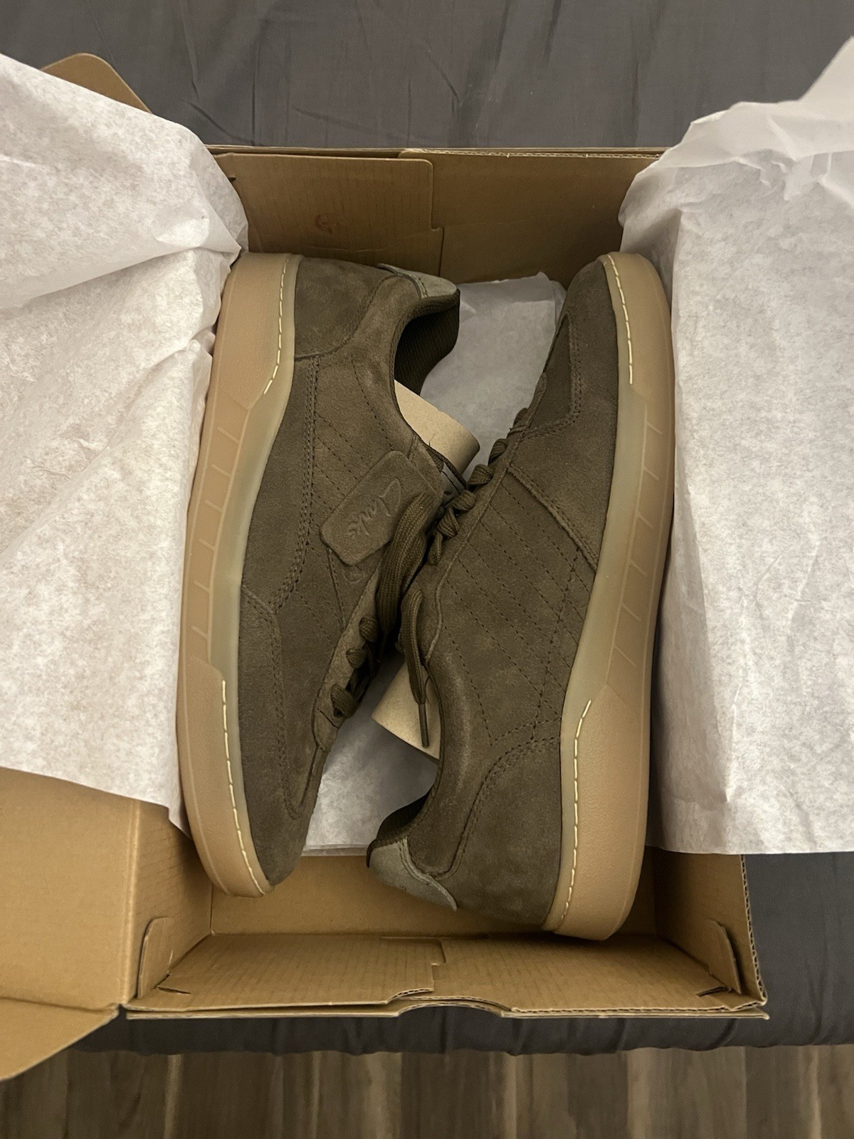 Men’s Clarks Craftrally Ace Suede Sneaker In Khaki Green Color Size US 11.5 New