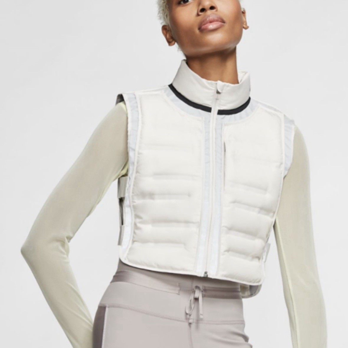 NIKE AEROLOFT CITY READY GILET VEST WOMENS XS (BV4347 030) White Down