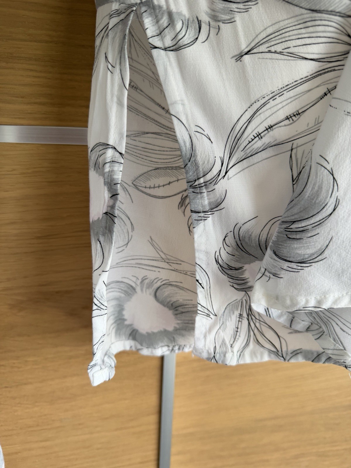 Mint Velvet Size 10 Pale Grey Floral Sketch Blouse Top Long Fluted Sleeves