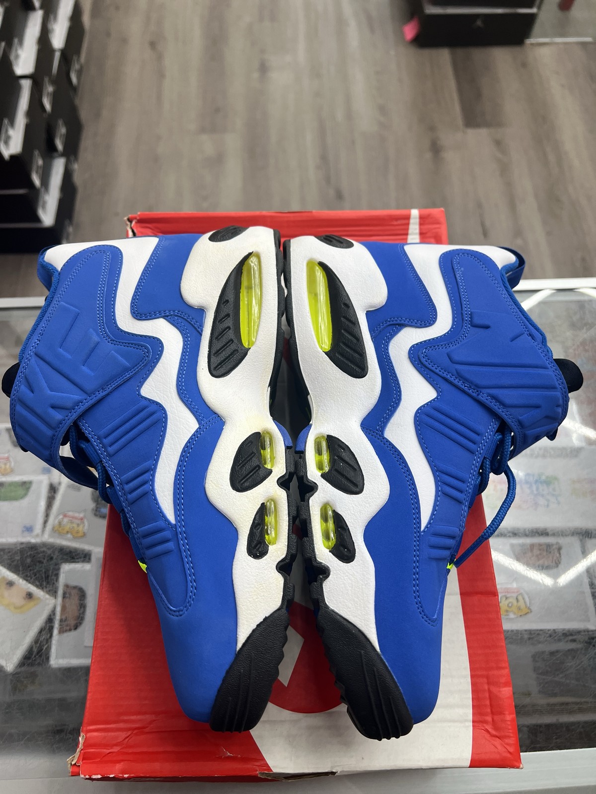 Size 9.5 – Nike Air Griffey Max 1 Varsity Royal DJ5161-400 Damaged Box