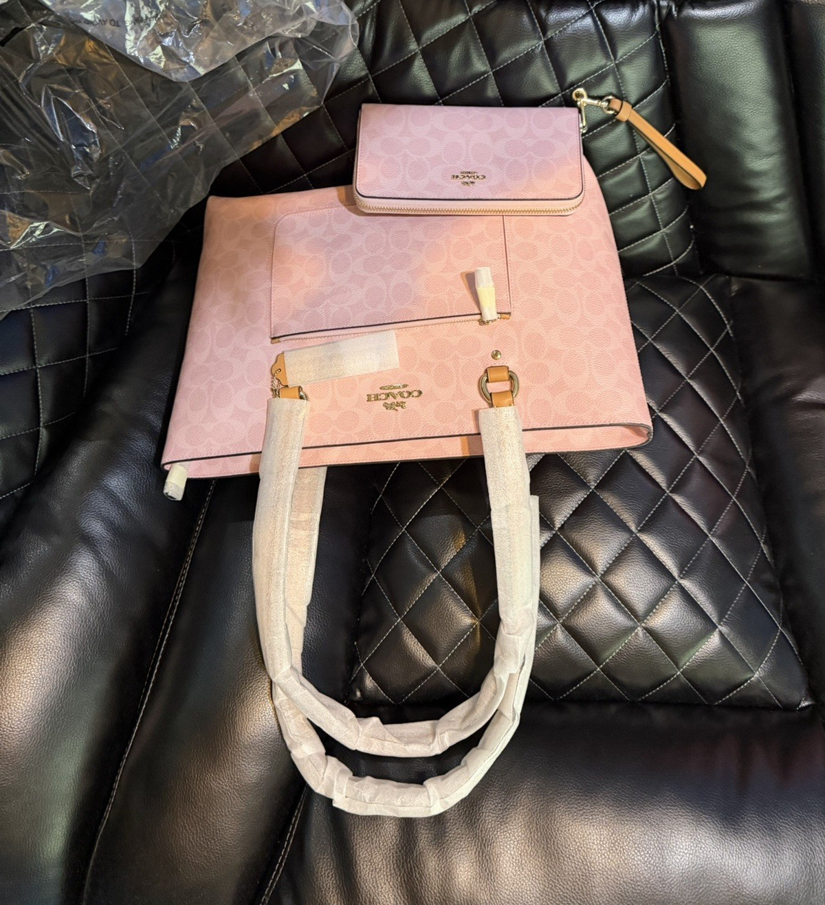 Coach Pink Logo Tote Bag Zip Closure Gold Hardware w/ Matching Wristlet