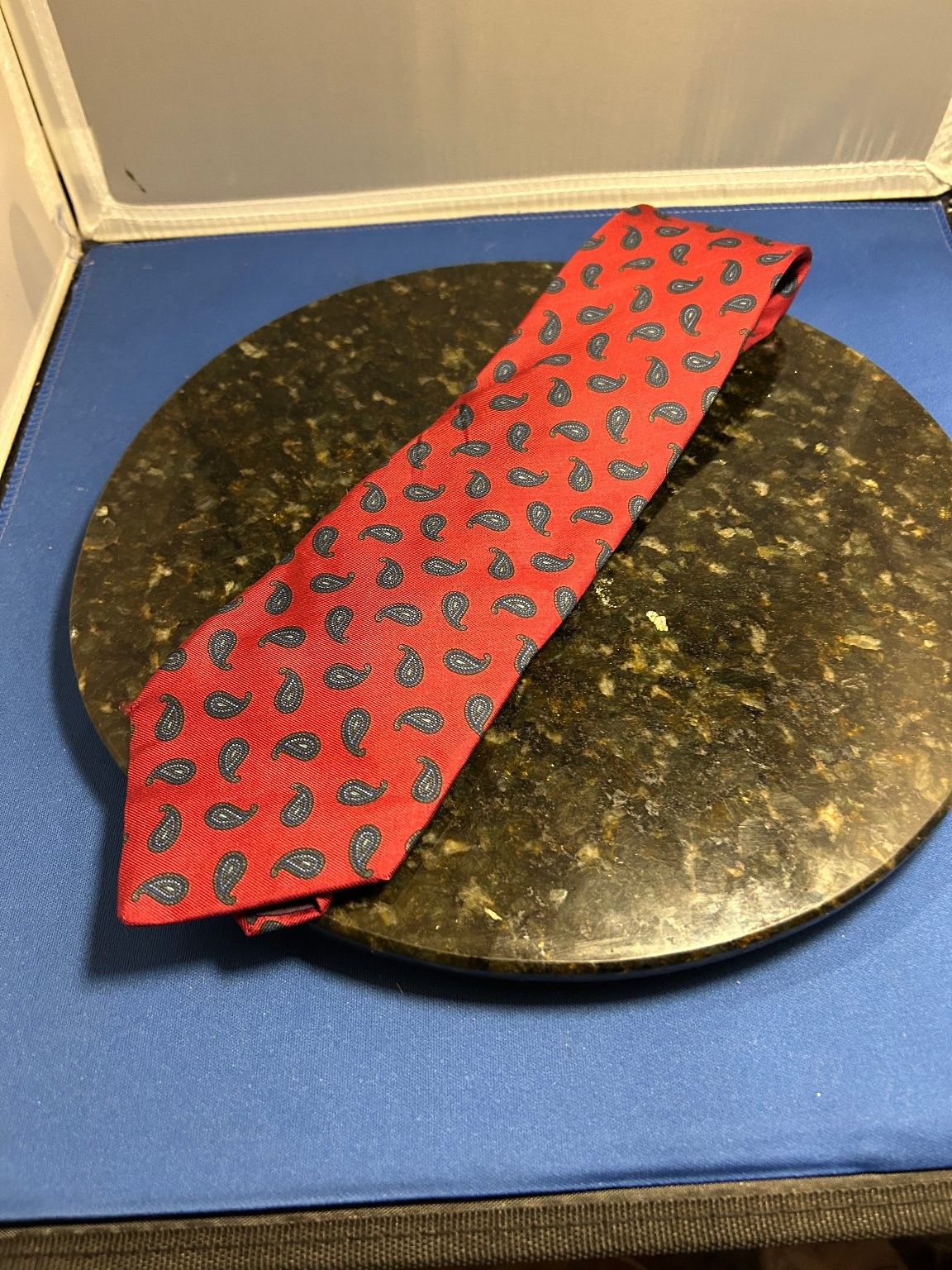 Bert Pulitzer Men’s Tie Red Paisley Classic Silk 57-60″