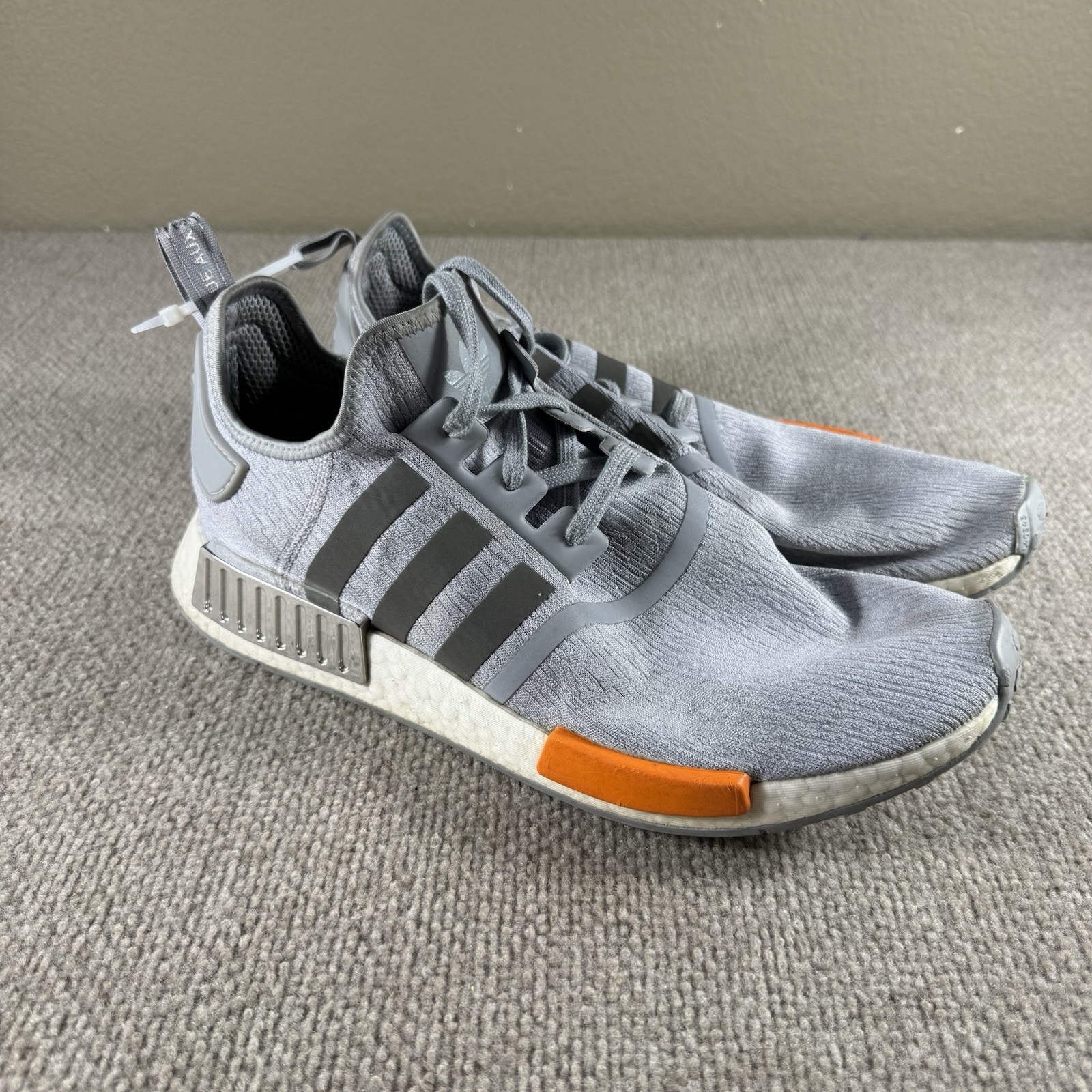 Men’s Adidas Originals NMD R1 Shoes Halo Silver/Bahia Orange Size 13 FY5730