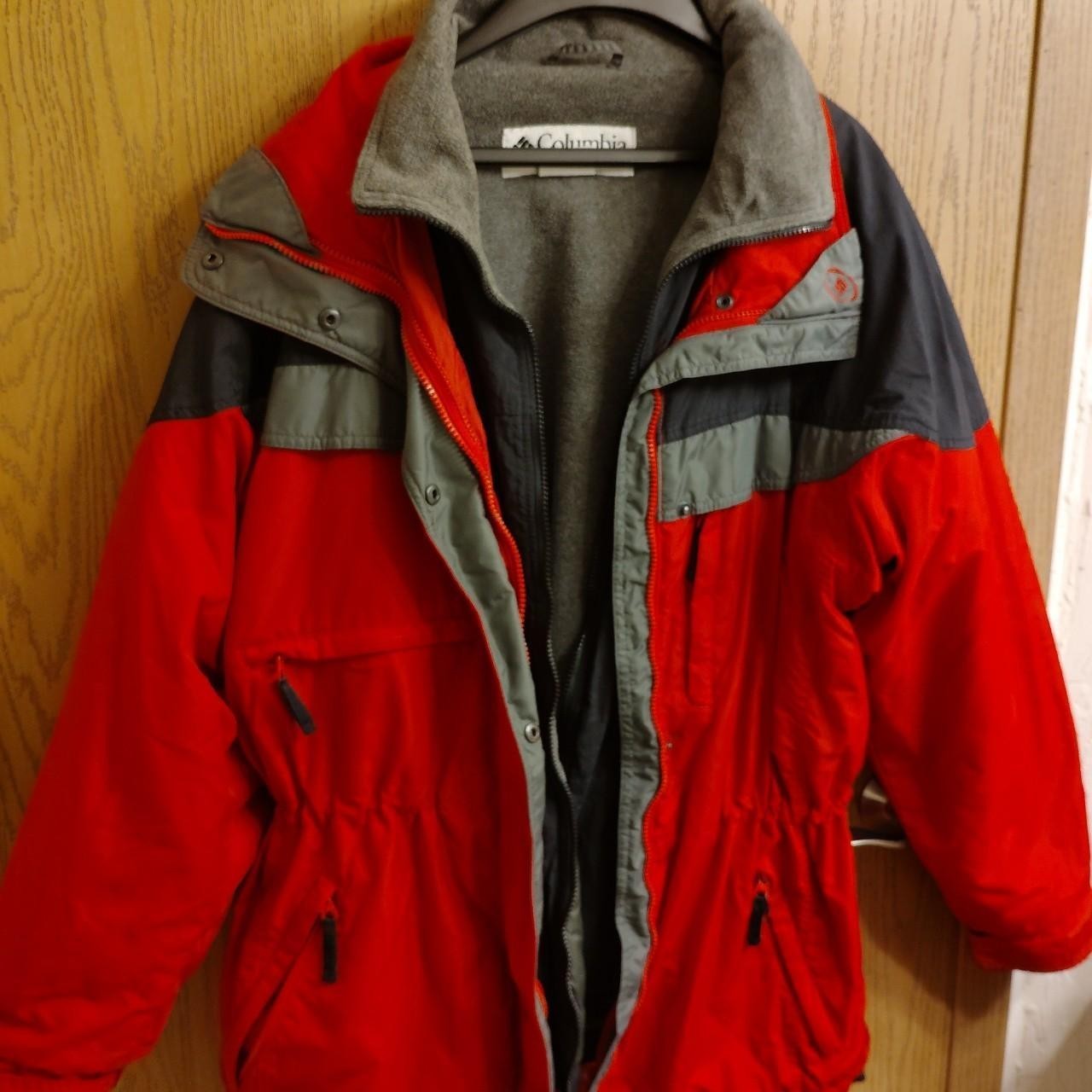 Columbia Women’s L Red Gray Colorblock Jacket Full Zip Inner Pockets Lined Snap