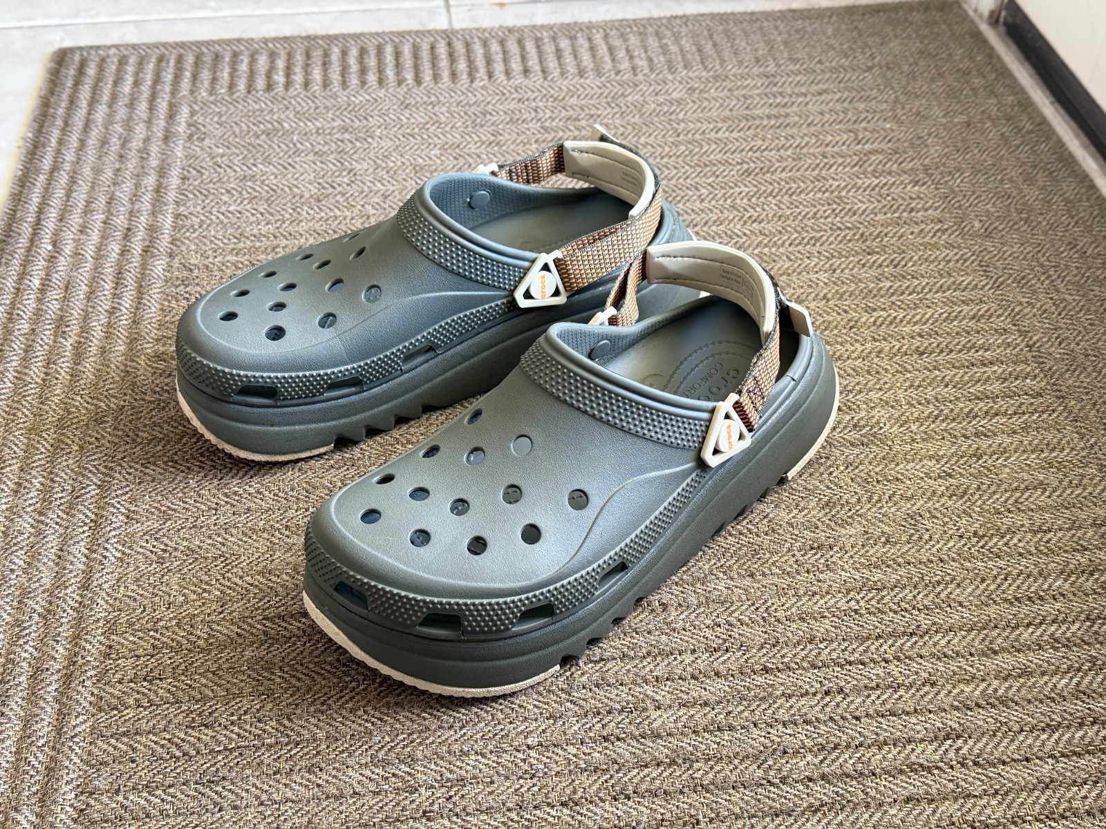 Crocs Offroad Sport Clogs Men’s Size 12M Gray Slip-On Casual Shoes Used