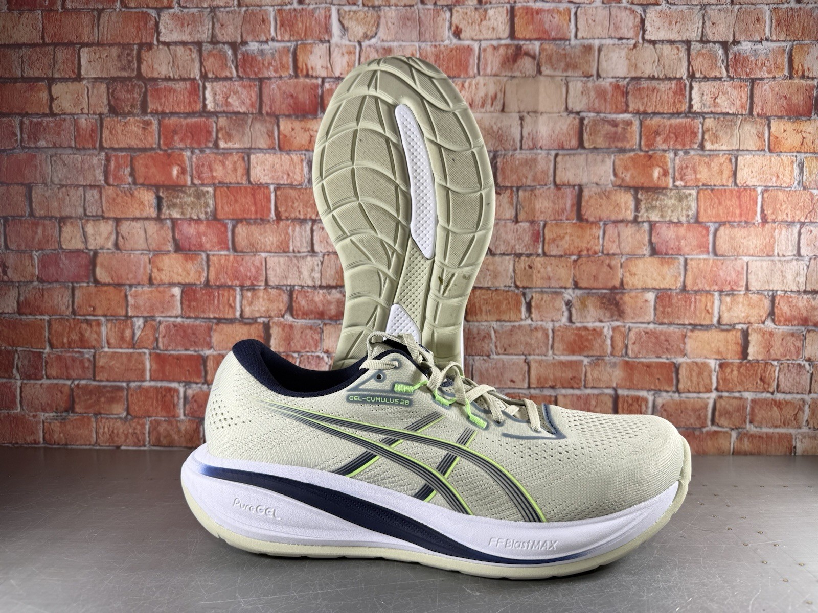 Asics GEL-Cumulus 28 Shoes Mens Size 11.5 Beige Running Sneakers 1011C297 Gym ⚡️