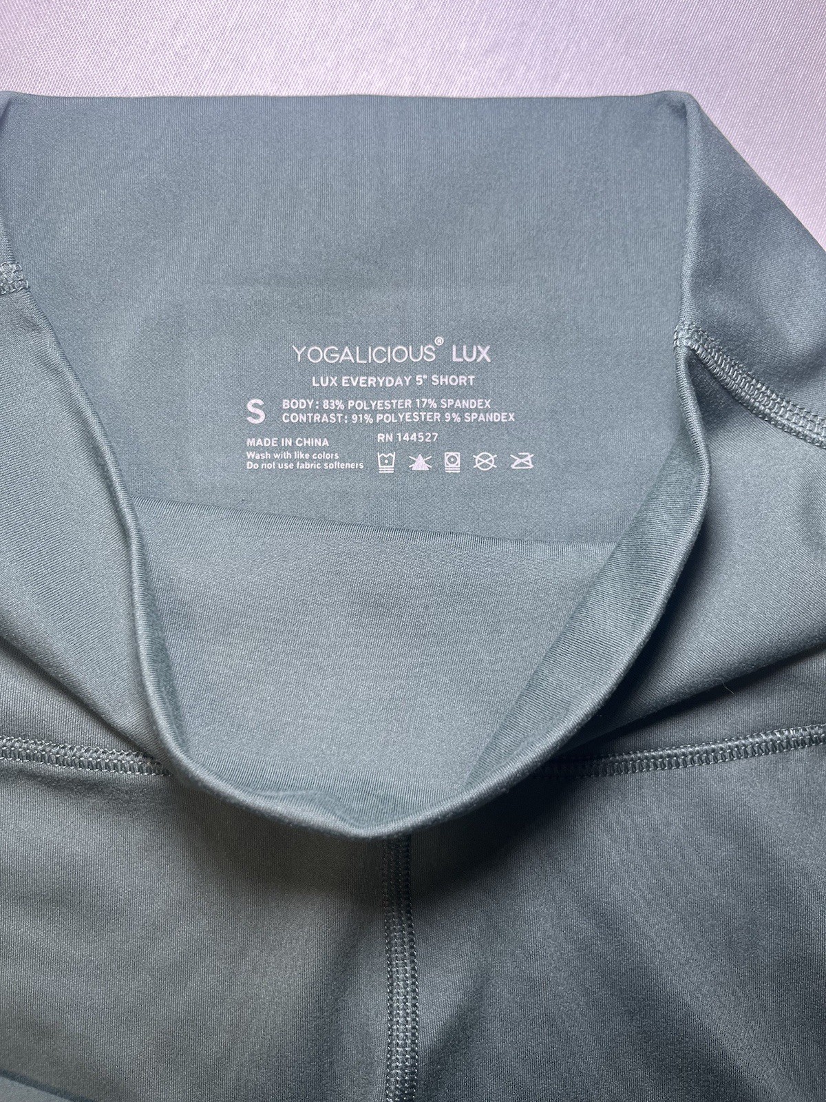 YOGALICIOUS LUX EVERYDAY 5” BIKER SHORTS Green Women Size Small