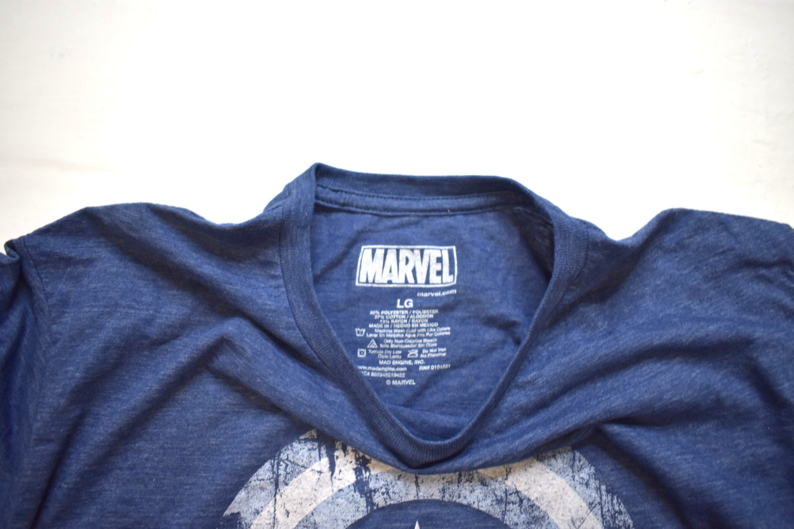 Marvel Captain America Mens Distressed Shield Graphic Blue Shirt New Large