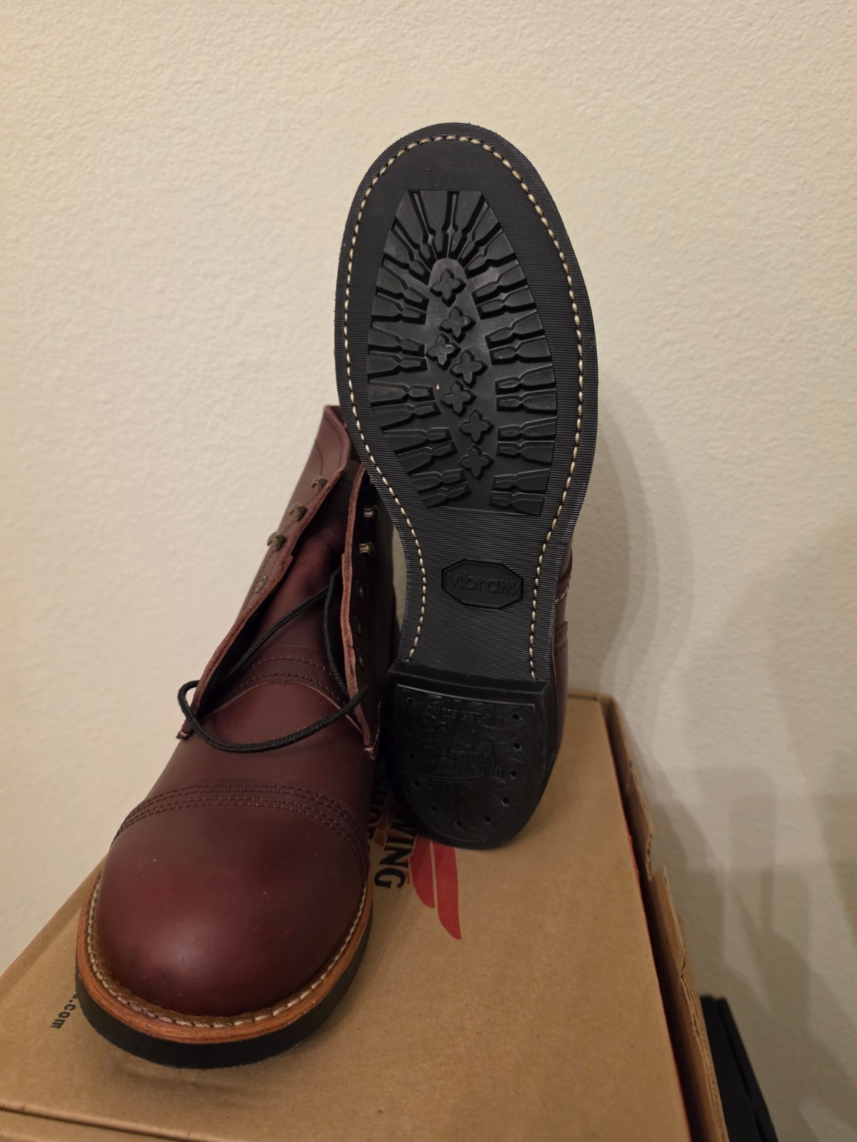 Red Wing 8119 Heritage Iron Ranger Oxblood Cap Toe Boots Mens 9.5D NEW W BOX