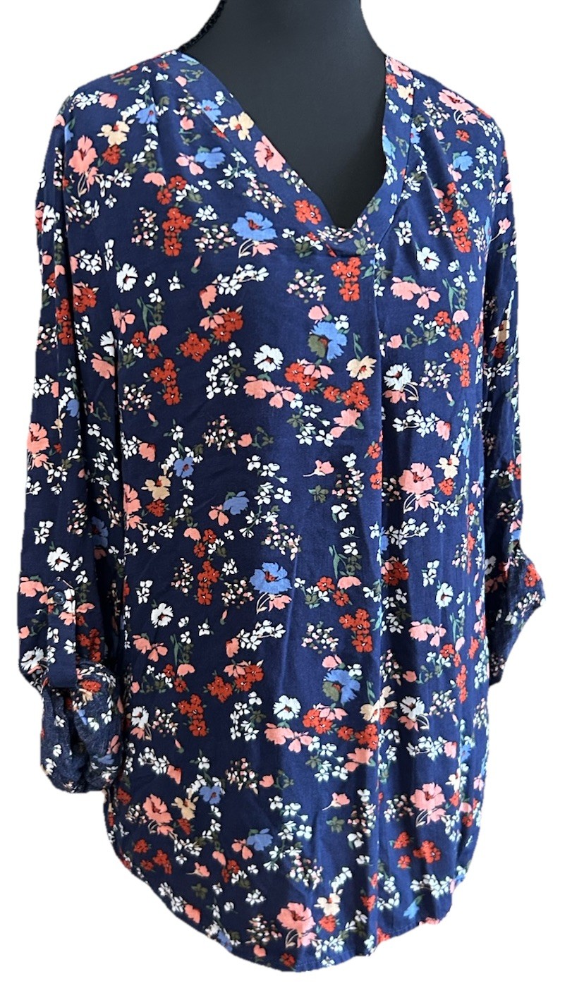 Brina & Em Lemmy Stitch Fix Women’s V-neck Navy Blue Floral Roll Tab Blouse M