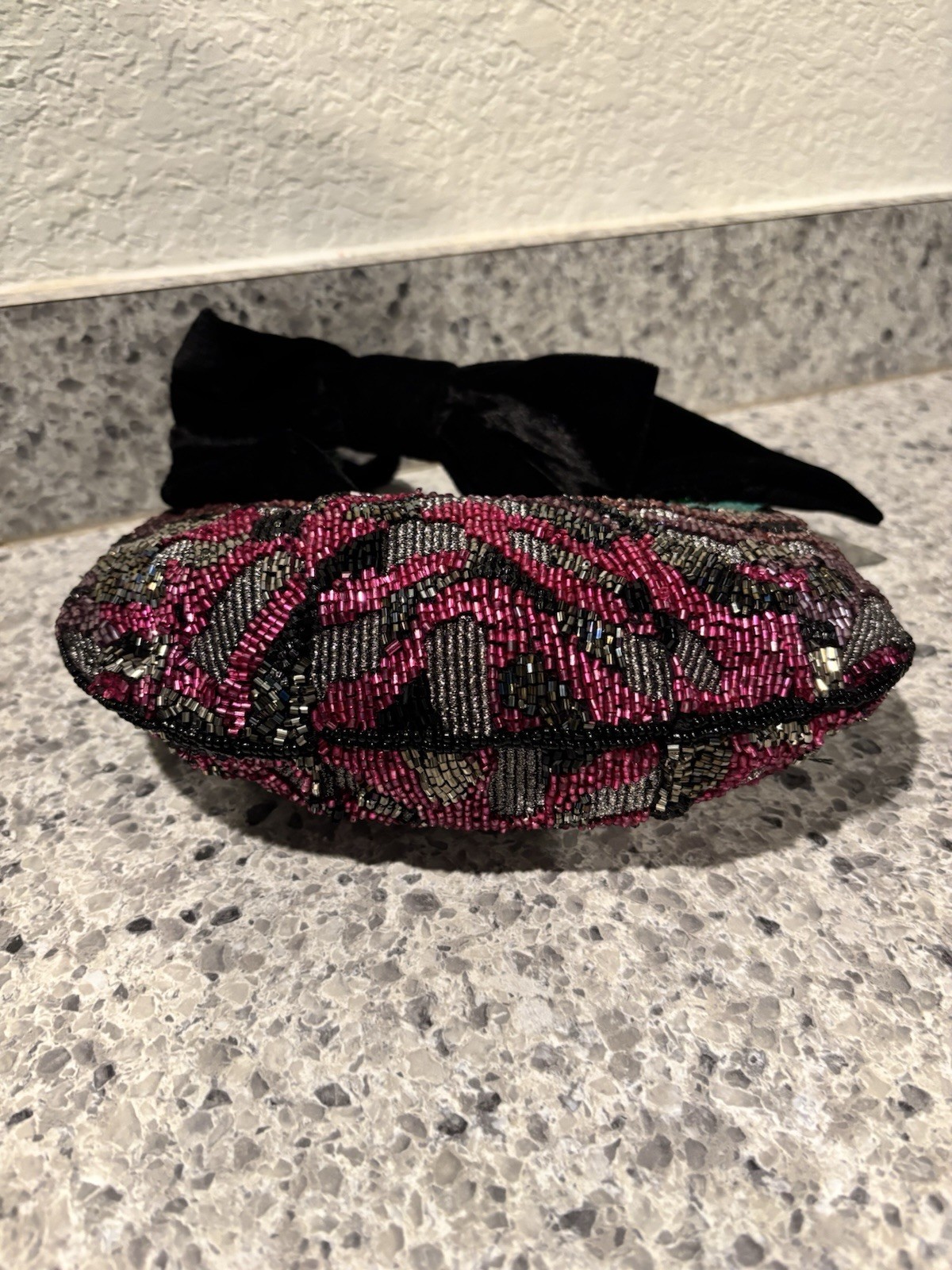 Beaded Shoulder Bag With Bow, Pink, Blue Purple Black ￼