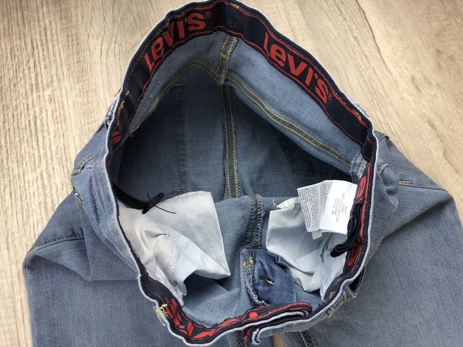 Levi’s 514 Jeans Lite Blue Denim Womens Tag Size 14 Reg W27xL29 (Actual 26.5×28)