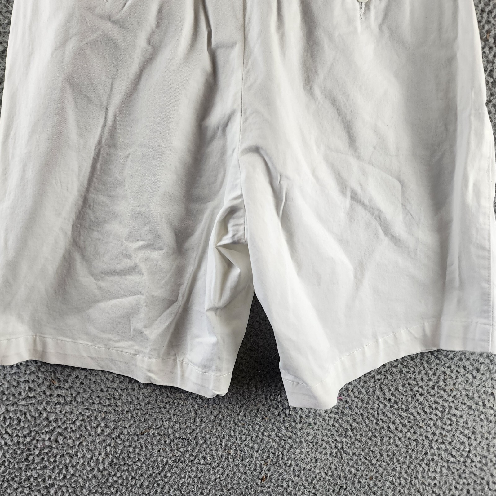 The Men’s Store at Bloomingdale’s Twill Regular Fit Shorts Men’s 30 White Pocket