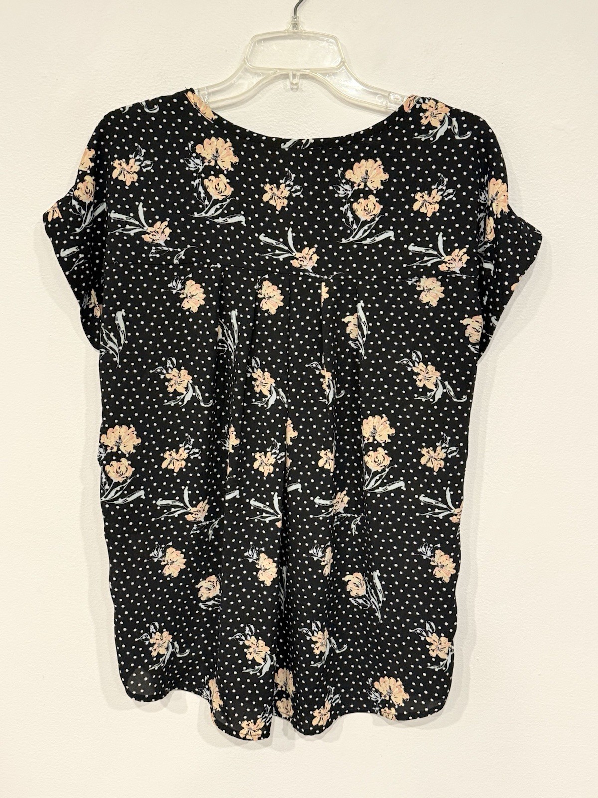 Pleione Women’s Chiffon Blouse Sz Medium Black Floral Polka Dot Scoop Neck Shirt