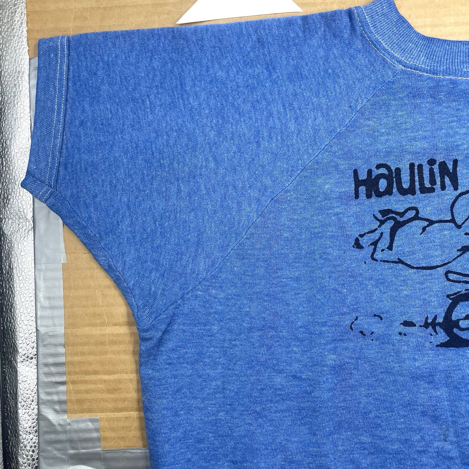 VTG 70s “Haulin Honda” 20.75” x 21” w/ Felt Back Patch Short Sleeve Sweatshirt
