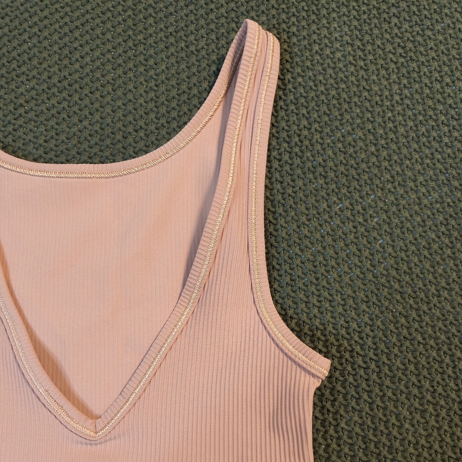 Lululemon Mauve Wireless Sports Bra Blended Fabric Normal Strap Activewear