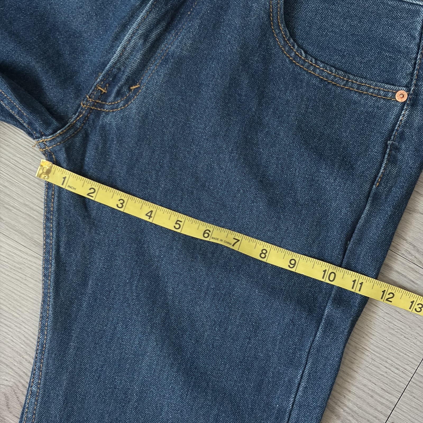 NOS VTG Levi’s 505 Straight Fit Medium Stonewash Denim Blue Jeans 32×32