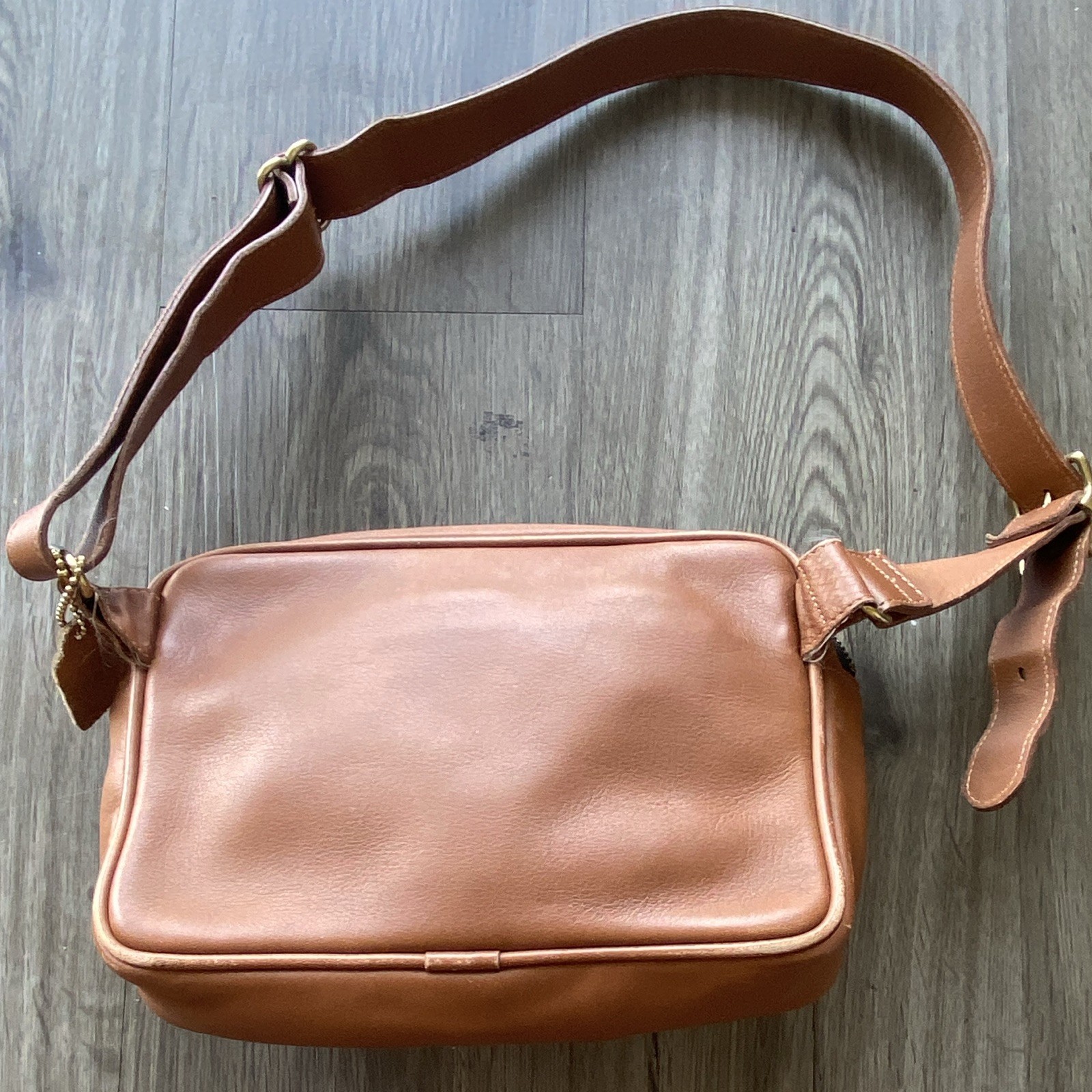 Coach Brown Crossbody Bag Zip Top Turn Lock Pockets Gold Hardware Bag Charm