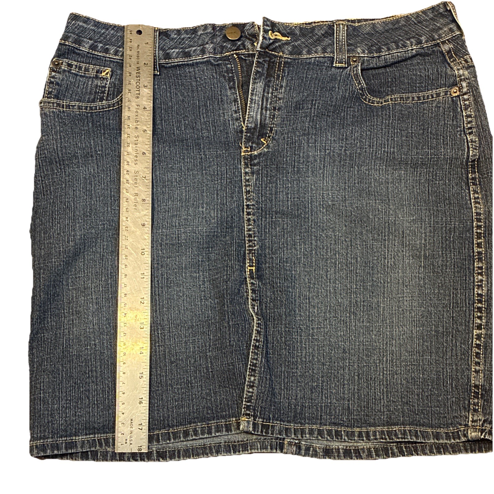 Jordache Girls Blue Denim Knee-Length Skirt 13/14 Button Pockets Belt Loops