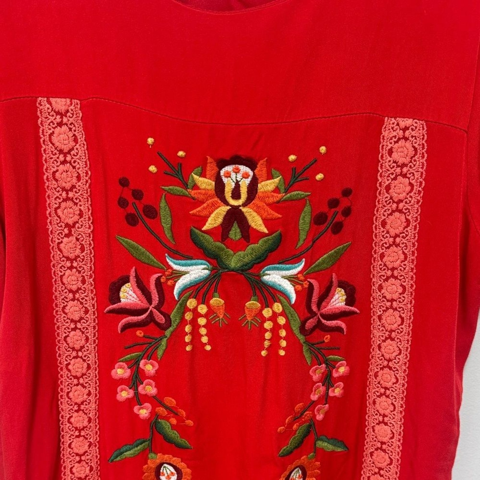DAVI & DANI Scarlet Dress with embroidery size M