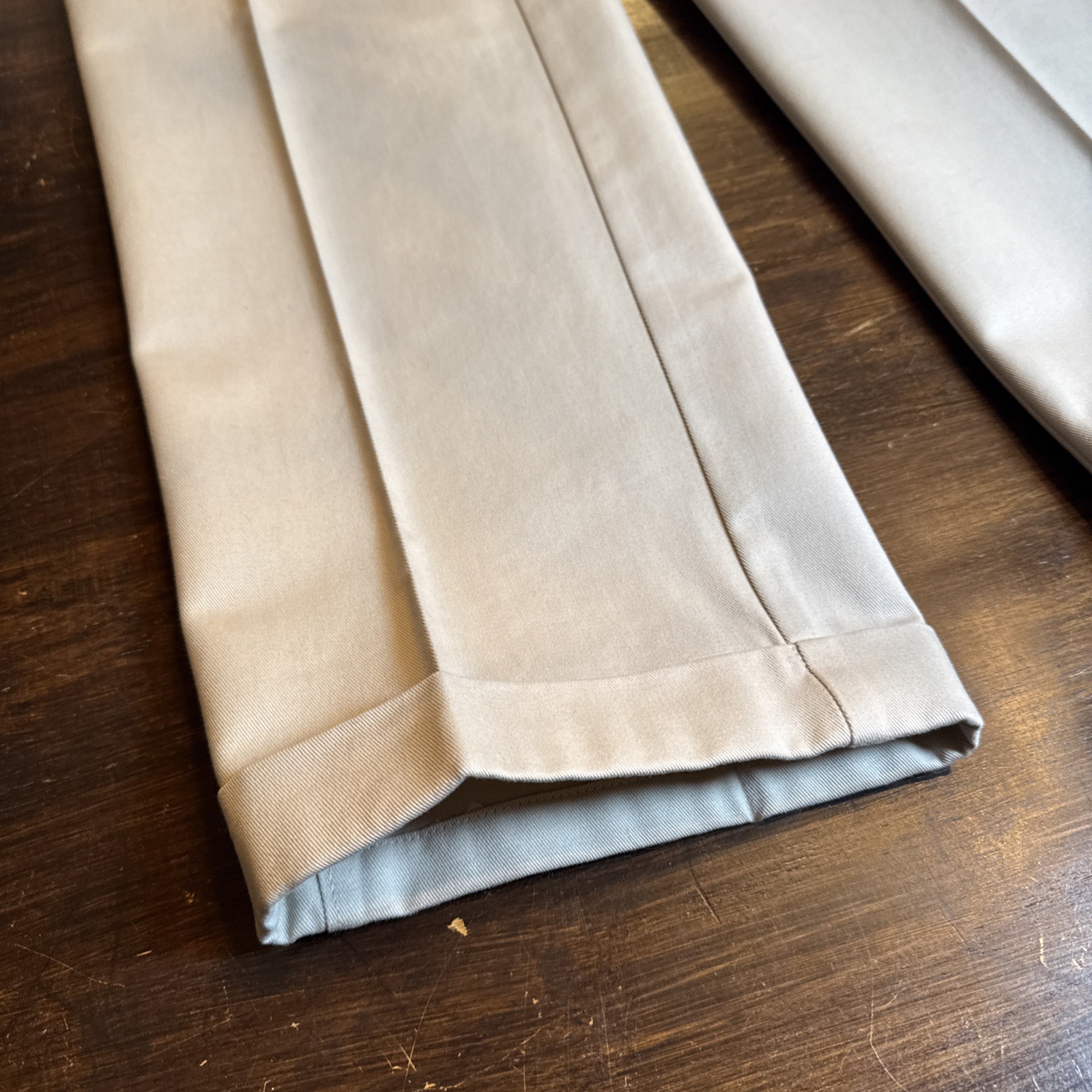 Savane Deep Dye Wrinkle Free Pant Mens 38×32 Khakis Pleated Straight NWT