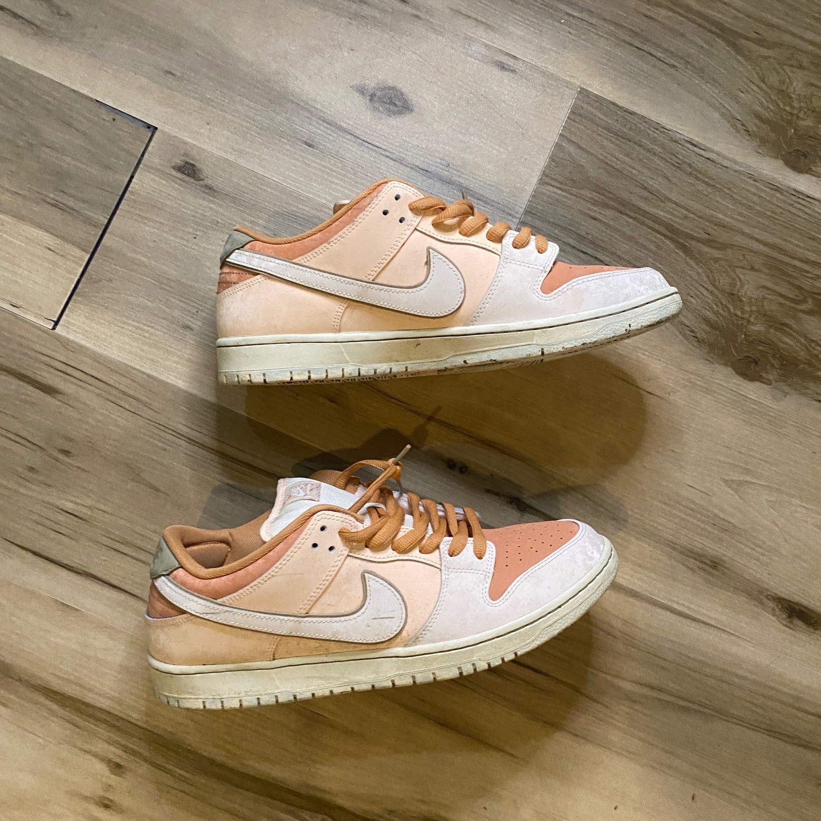 Nike SB Dunk Low Pro Burnt Sunrise Orange FV5926-200 Mens 14 Trocadéro Gardens