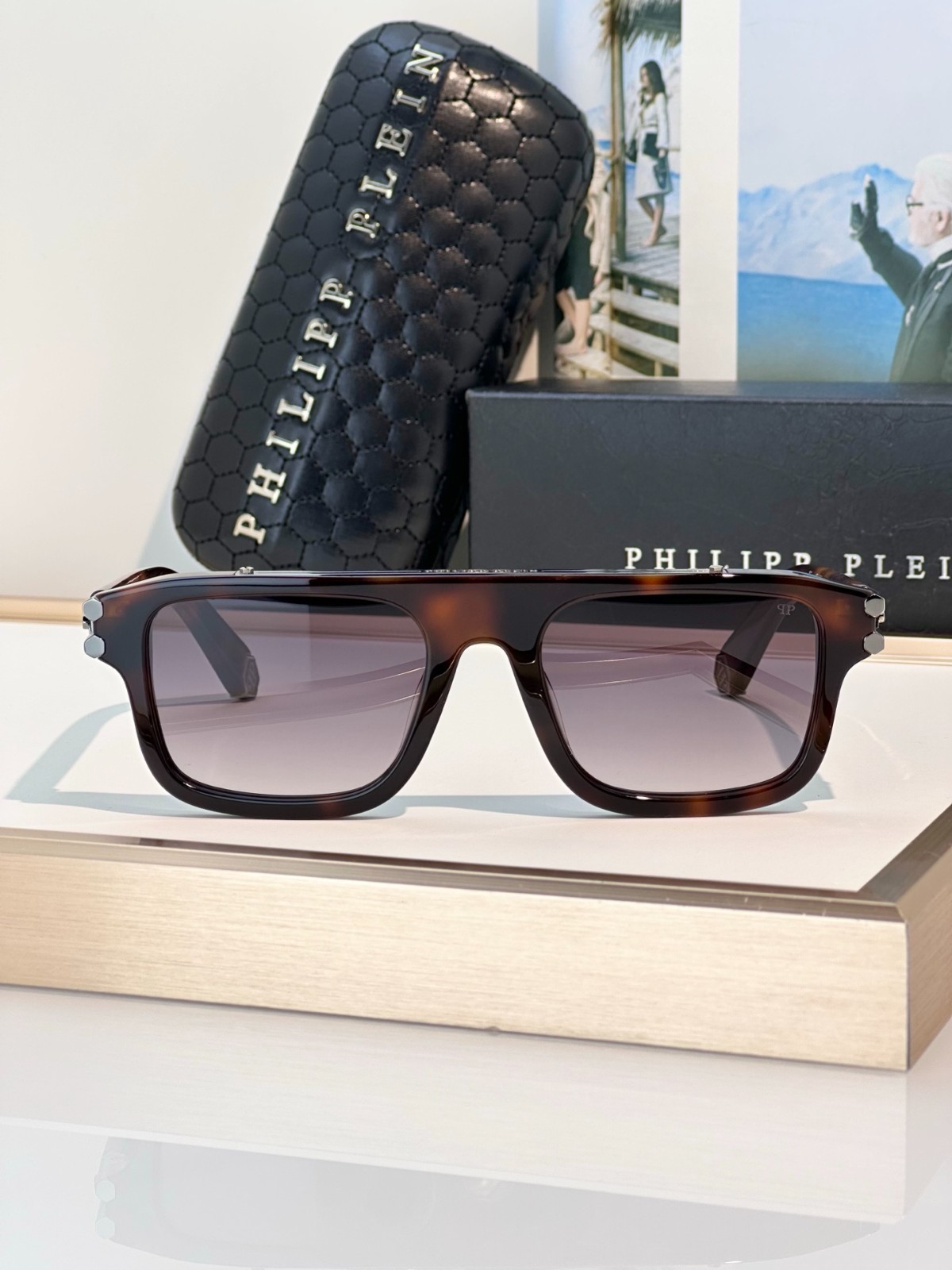 PHILIPP PLEIN Unisex Sunglasses – MODEL: VPP021 – SIZE:53口20-145