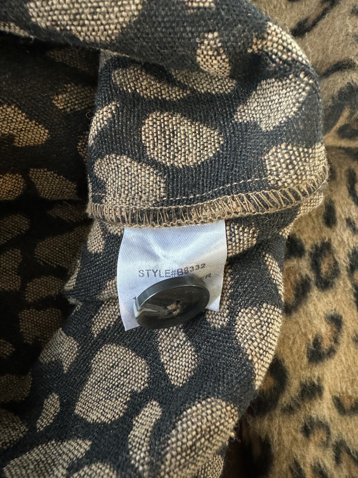 Women’s XL Classic Leopard Print Shacket Button Up w/ Front Pockets Shirt Jodfli