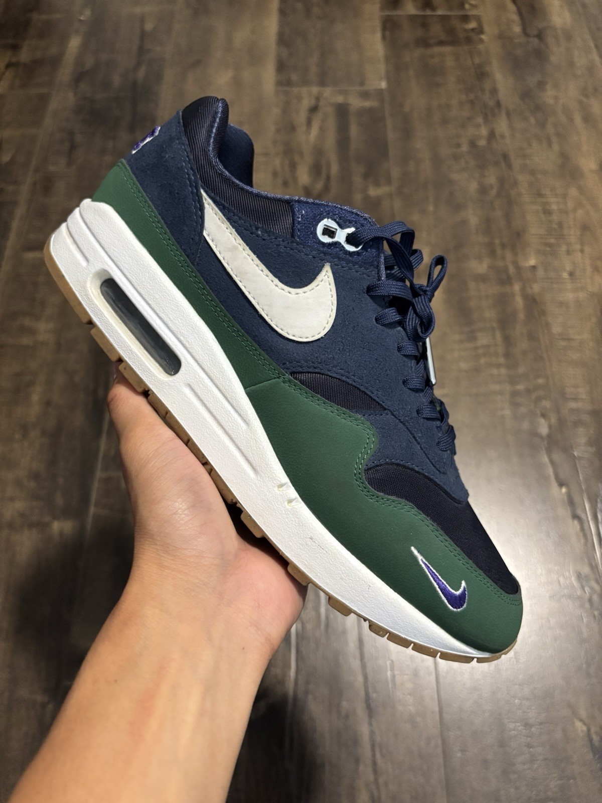 Nike Air Max 1 Gorge Green SIZE 9.5W/8M PRE OWED SUPER CLEAN NO BOX SHIPS ASAP
