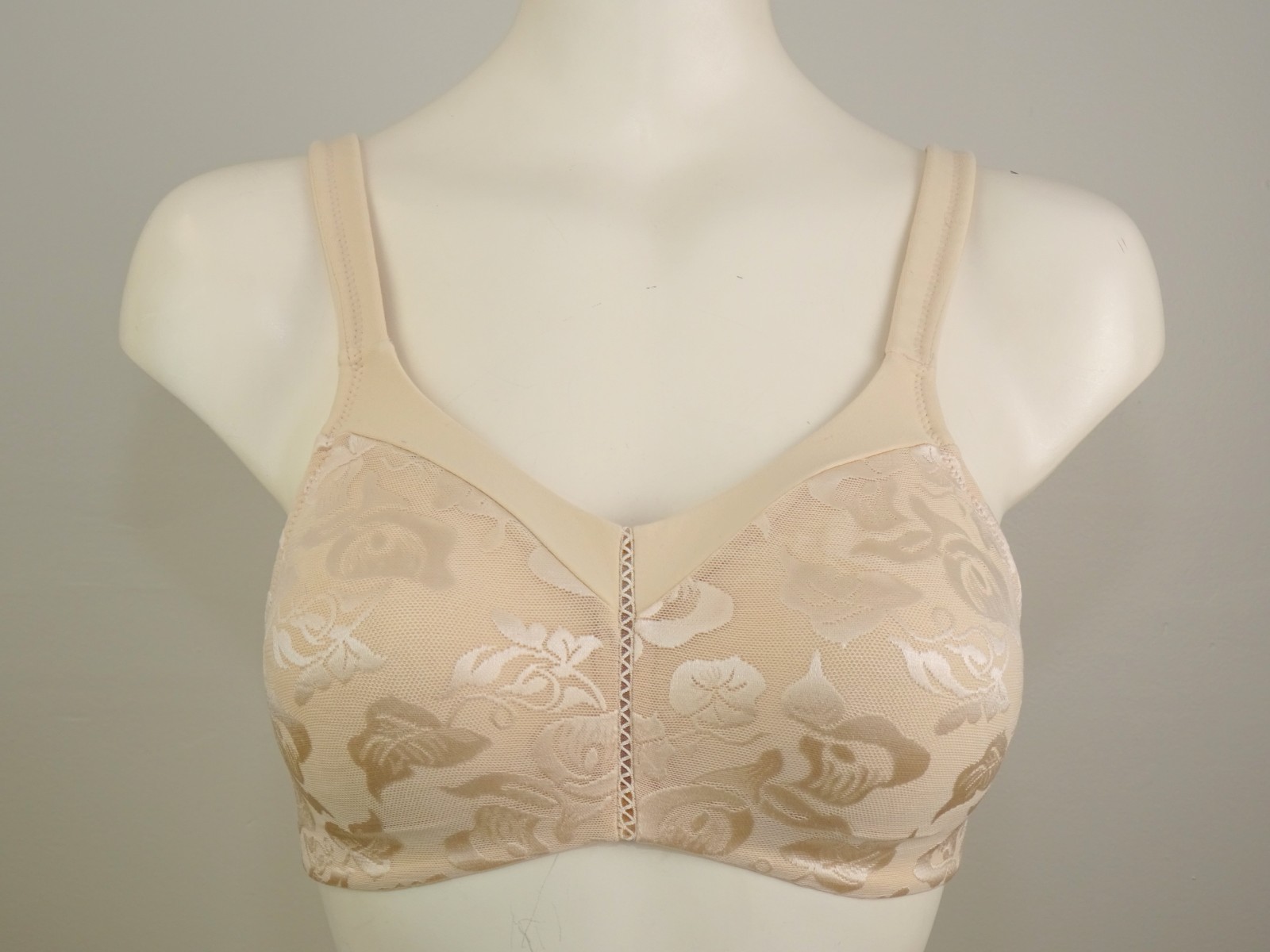 Wacoal 85276# Awareness Full Coverage Seamless Unlined Wire Free Bra US Size 38C