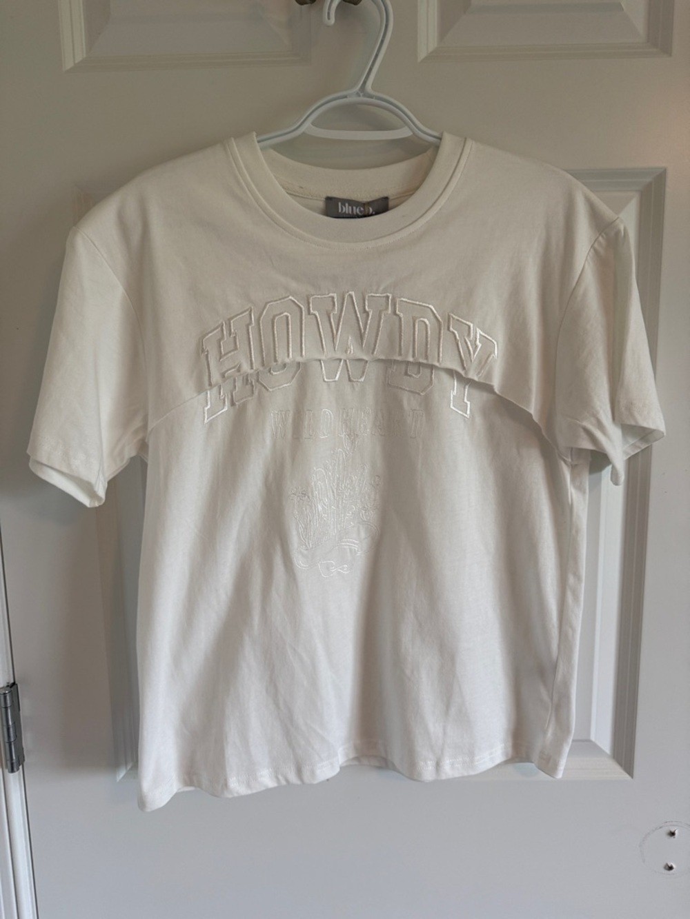 NWT Blue b. Howdy WildHeart Embroidered Western Tee Neutral Cowgirl Boho